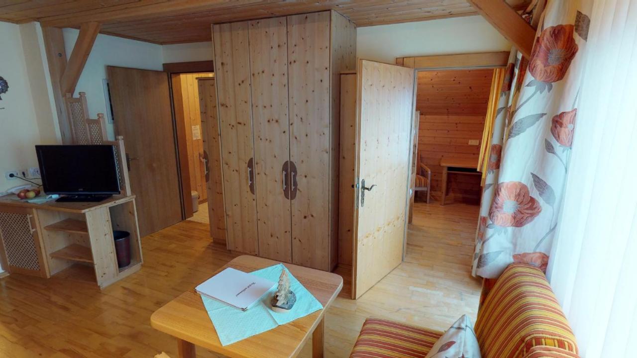 Das Kleine Familienhotel Koch Krems in Kaernten Buitenkant foto