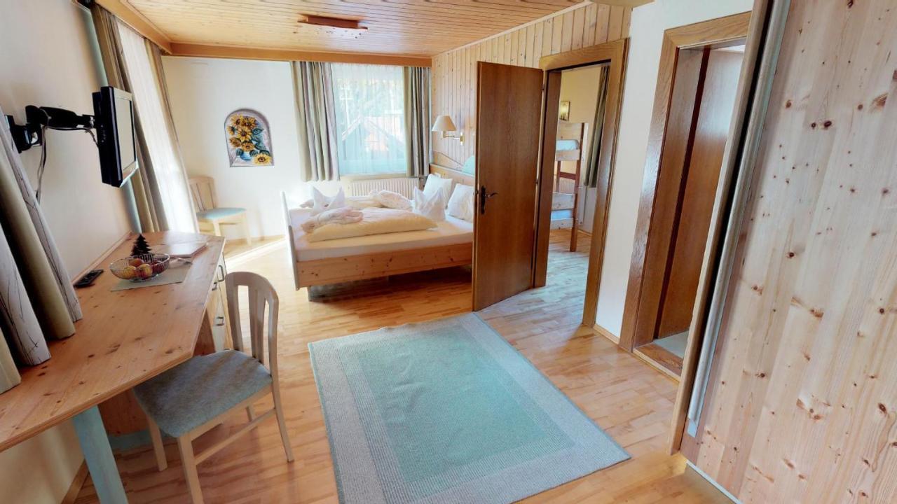 Das Kleine Familienhotel Koch Krems in Kaernten Buitenkant foto